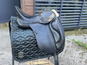 Hovedbilde AL Dressursal Rokeno brukt 18" med lange k&aring;per